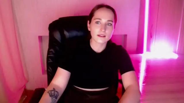 Image 4 of helen_hot25 Stream on Chaturbate on 19 months ago