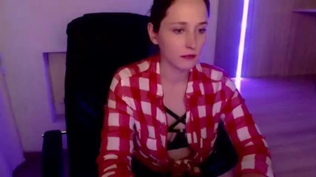 Image 11 of helen_hot25 Stream on Chaturbate on 19 months ago