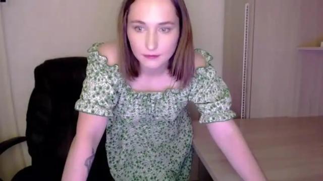 Image 2 of helen_hot25 Stream on Chaturbate on 19 months ago