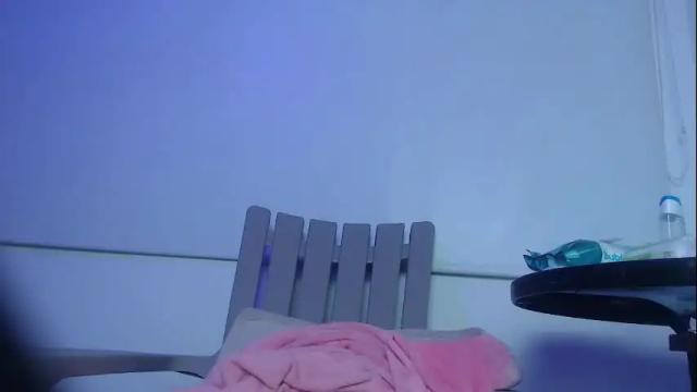 Image 4 of helen_kitten Stream on Chaturbate on 1 month ago