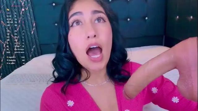 Image 3 of helen_michel1 Stream on Chaturbate on 2 months ago