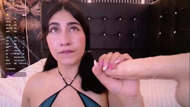 Image 3 of helen_michel1 Stream on Chaturbate on 2 months ago