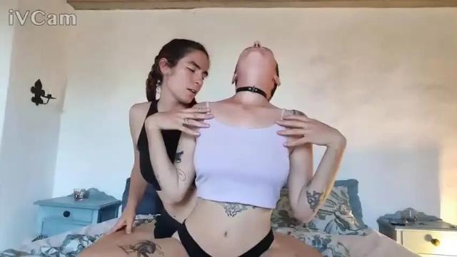 Image 11 of helen_victoria0 Stream on Chaturbate on 12 months ago