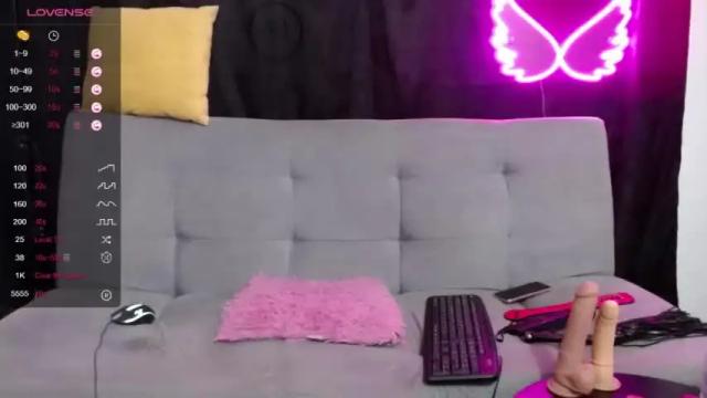 Thumbnail 2, helen_wayne_hot's Stream at Chaturbate, 25 months ago
