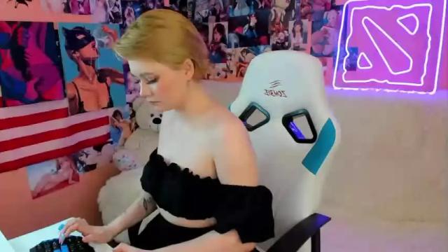 Image 11 of helena__miller Stream on Chaturbate on 14 months ago