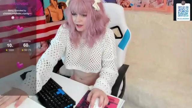 Image 12 of helena__miller Stream on Chaturbate on 15 months ago