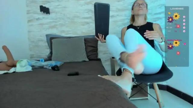 Image 4 of helena_hofman Stream on Chaturbate on 13 months ago
