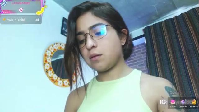 Image 10 of helenacyruss666 Stream on Chaturbate on 3 months ago