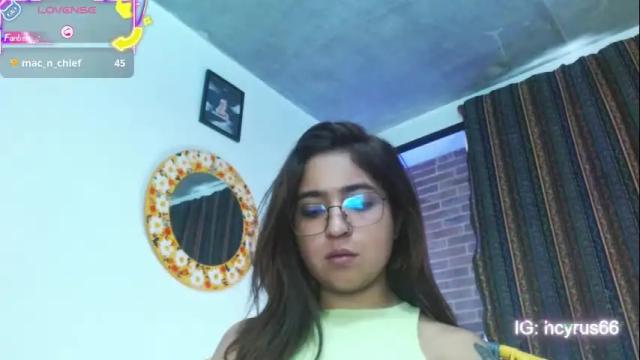 Image 6 of helenacyruss666 Stream on Chaturbate on 3 months ago
