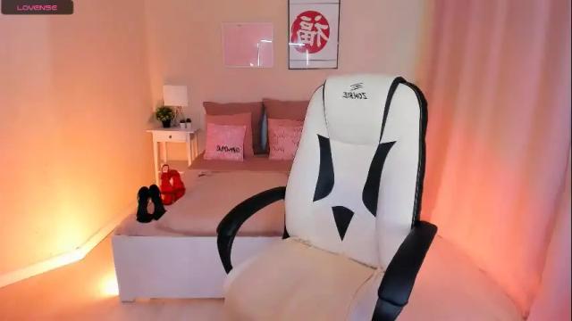 Image 2 of helenaregal Stream on Chaturbate on 1 month ago