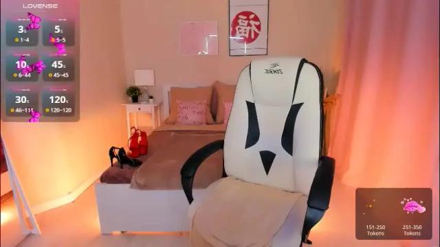 Image 10 of helenaregal Stream on Chaturbate on 2 months ago