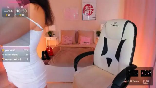 Image 11 of helenaregal Stream on Chaturbate on 2 months ago