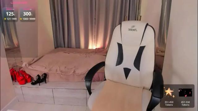 Image 12 of helenaregal Stream on Chaturbate on 6 days ago