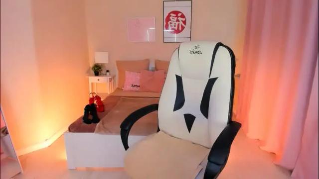 Image 3 of helenaregal Stream on Chaturbate on 3 days ago