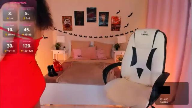 Image 3 of helenaregal Stream on Chaturbate on 1 day ago