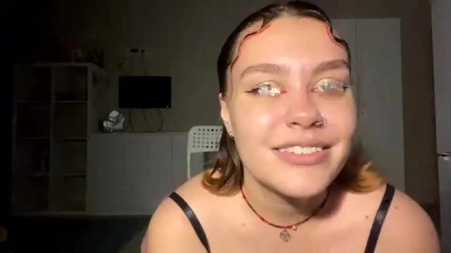Image 7 of helenawest Stream on Chaturbate on 14 months ago