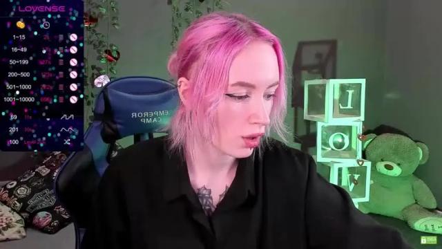 Image 2 of helencarter Stream on Chaturbate on 20 months ago