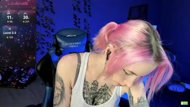 Image 3 of helencarter Stream on Chaturbate on 19 months ago