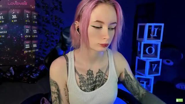 Image 7 of helencarter Stream on Chaturbate on 19 months ago