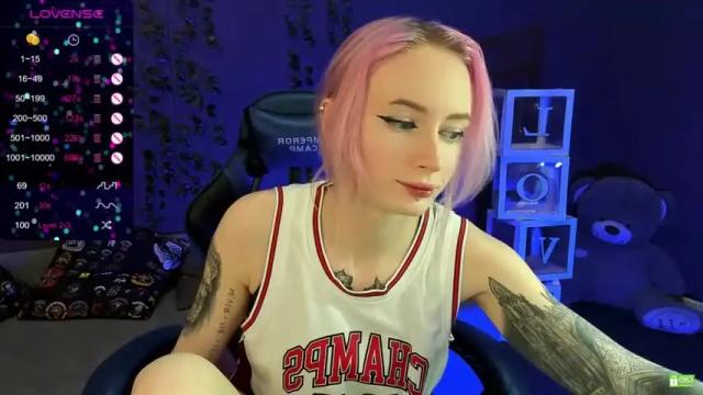 Image 2 of helencarter Stream on Chaturbate on 19 months ago