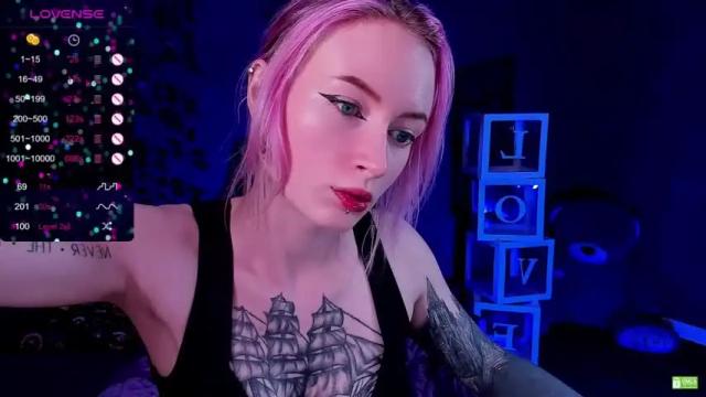 Image 3 of helencarter Stream on Chaturbate on 19 months ago