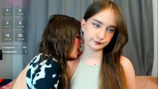 Image 7 of helene_rose Stream on Chaturbate on 15 days ago