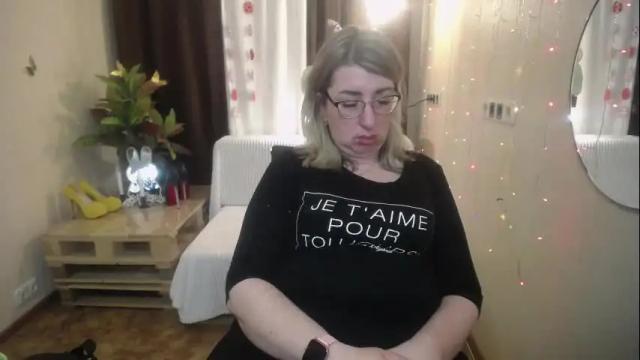 Image 10 of helenenigma Stream on Chaturbate on 1 month ago