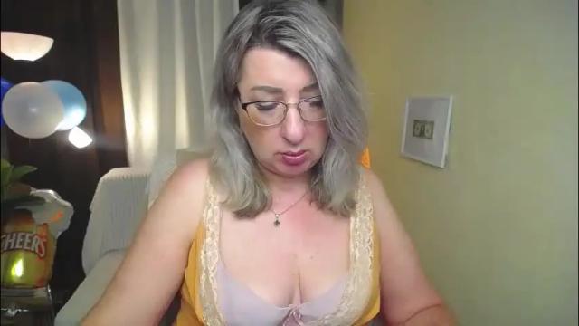 Image 11 of helenenigma Stream on Chaturbate on 1 month ago