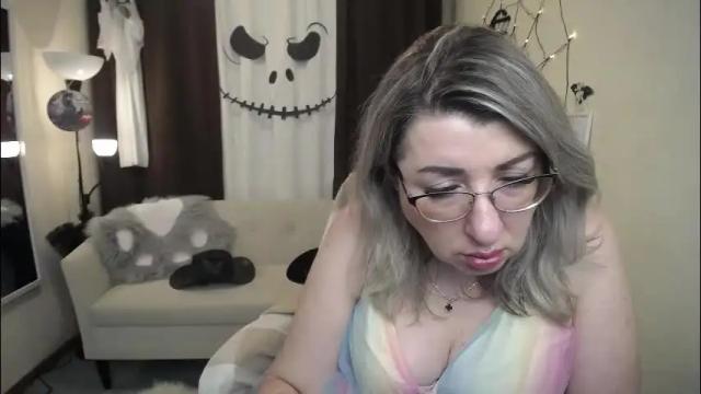 Image 10 of helenenigma Stream on Chaturbate on 4 days ago