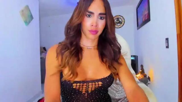 Image 11 of helenlindabell Stream on Chaturbate on 17 months ago