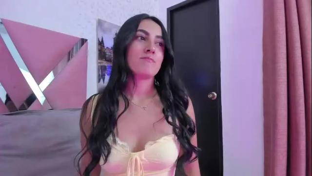 Image 6 of helenn_monroy1 Stream on Chaturbate on 3 months ago
