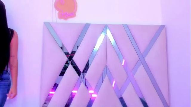 Image 7 of helenn_monroy1 Stream on Chaturbate on 2 months ago