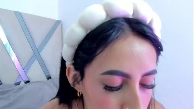 Image 4 of helenn_monroy1 Stream on Chaturbate on 2 months ago