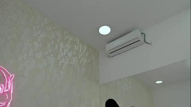Image 4 of helenn_monroy1 Stream on Chaturbate on 2 months ago