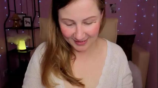Image 12 of helens_lov Stream on Chaturbate on 8 days ago