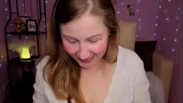 Image 7 of helens_lov Stream on Chaturbate on 8 days ago