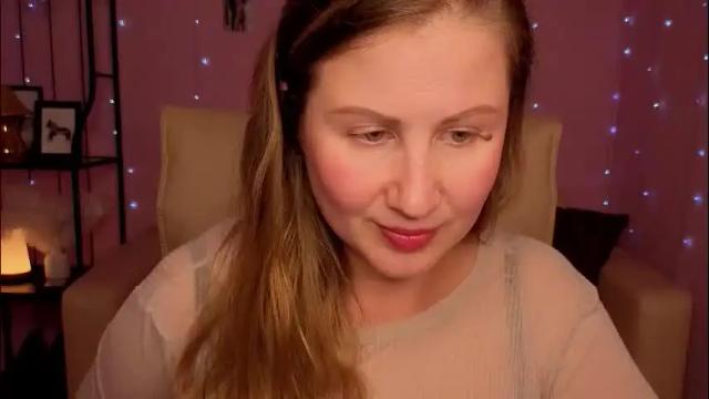 Image 6 of helens_lov Stream on Chaturbate on 2 months ago