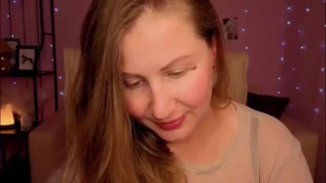 Image 7 of helens_lov Stream on Chaturbate on 2 months ago