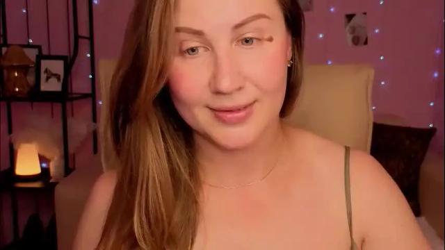 Image 2 of helens_lov Stream on Chaturbate on 2 months ago