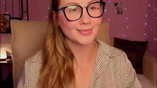 Thumbnail 2, helens_lov's Stream at Chaturbate, 2 months ago