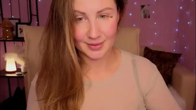 Image 2 of helens_lov Stream on Chaturbate on 2 months ago