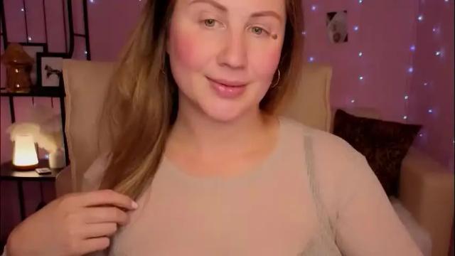 Image 3 of helens_lov Stream on Chaturbate on 2 months ago