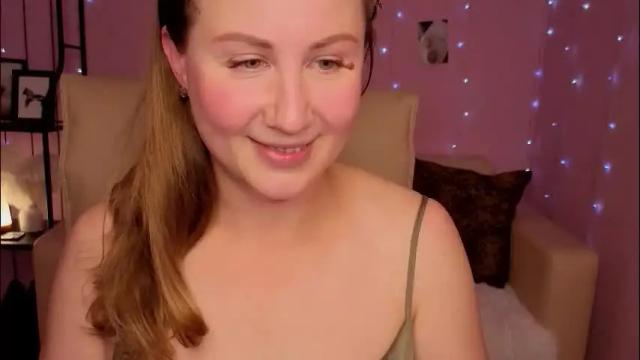 Image 2 of helens_lov Stream on Chaturbate on 2 months ago