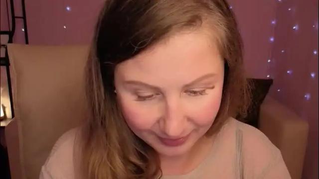 Image 10 of helens_lov Stream on Chaturbate on 1 month ago