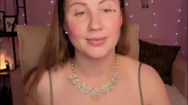 Image 10 of helens_lov Stream on Chaturbate on 1 month ago