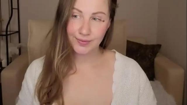 Image 10 of helens_lov Stream on Chaturbate on 2 days ago