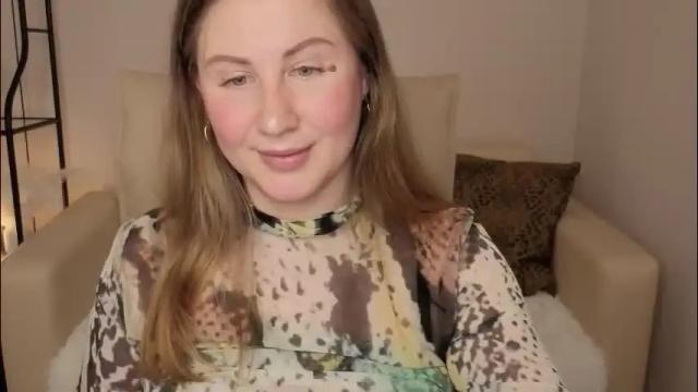 Image 7 of helens_lov Stream on Chaturbate on 1 month ago