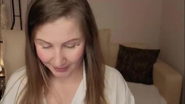 Image 11 of helens_lov Stream on Chaturbate on 1 month ago