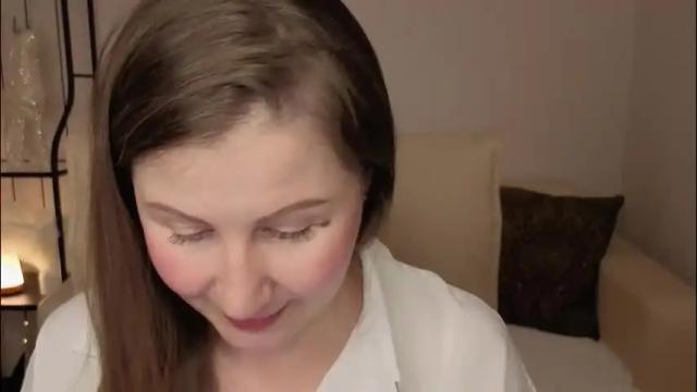 Image 2 of helens_lov Stream on Chaturbate on 1 month ago