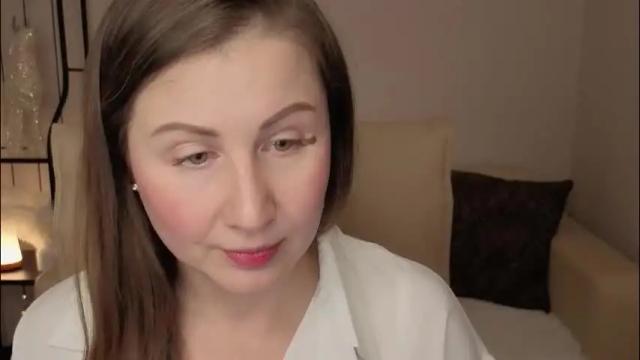 Image 3 of helens_lov Stream on Chaturbate on 1 month ago